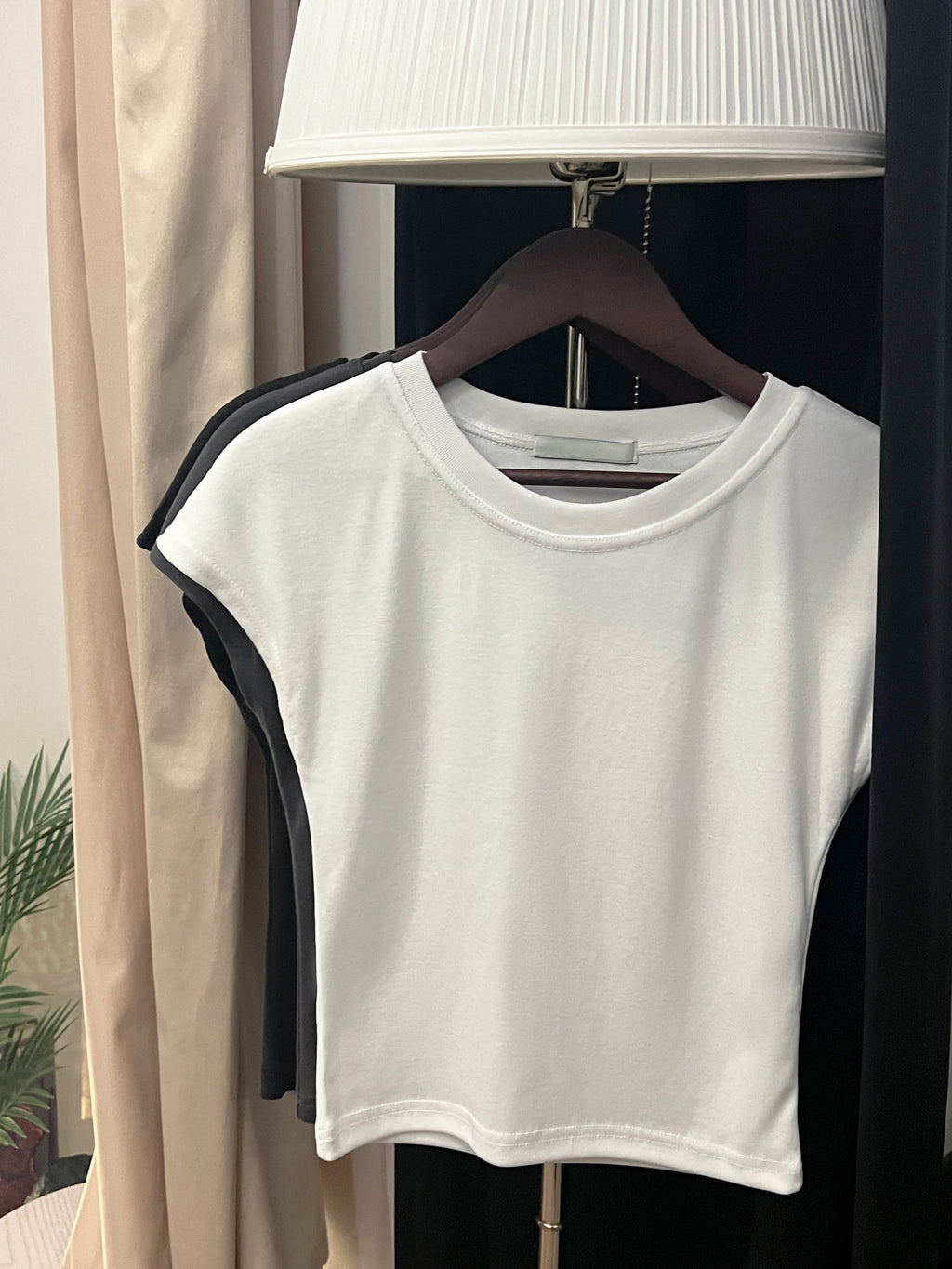 T146 Everyday Form Tee