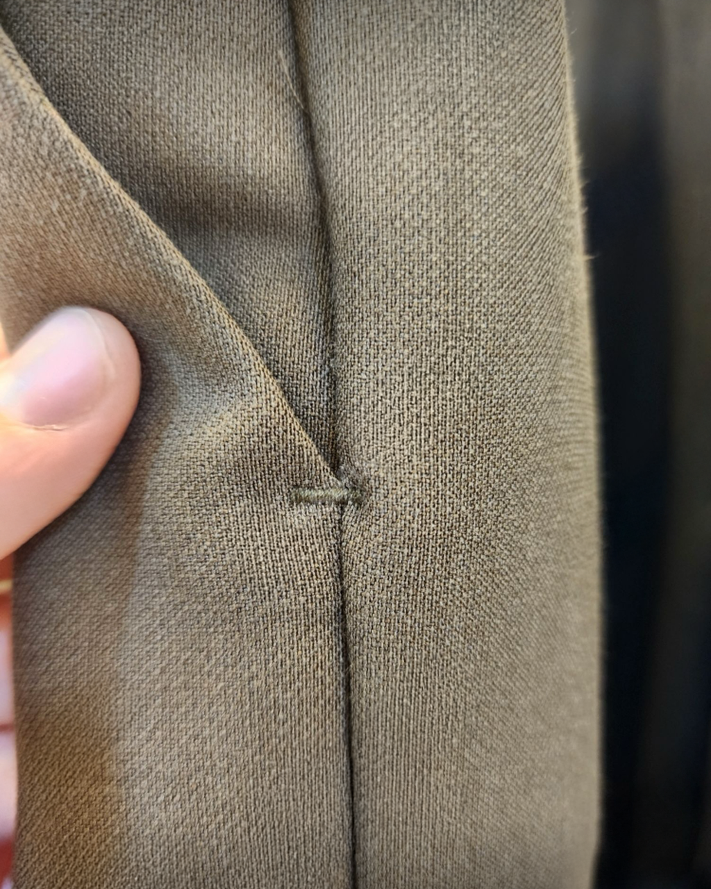 B151 Versa Pleated Pants (Display)