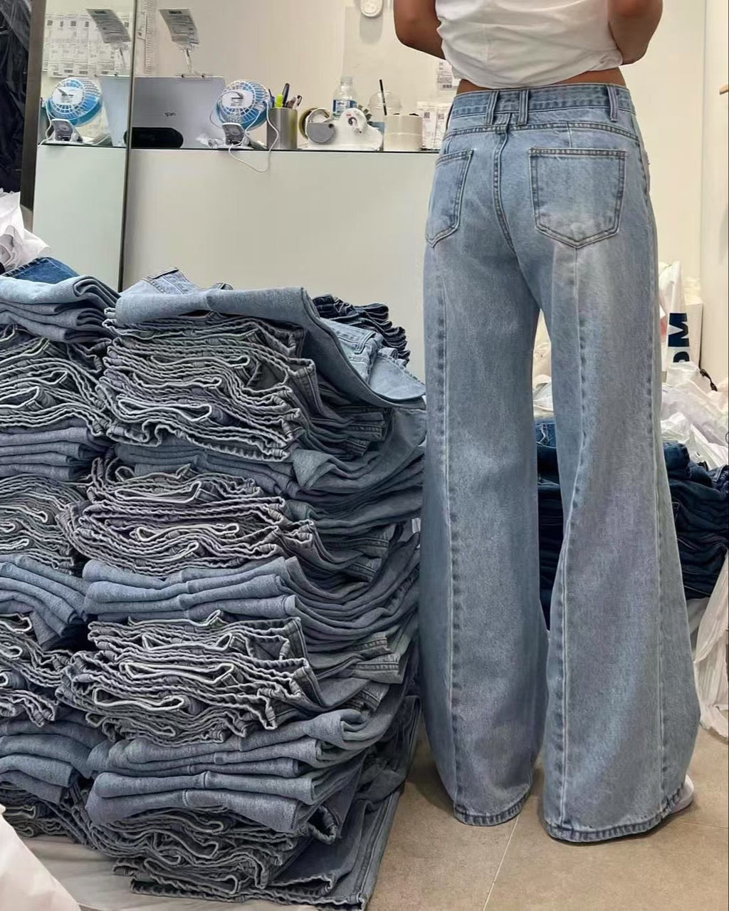 B123 Snazzy Baggy Jeans