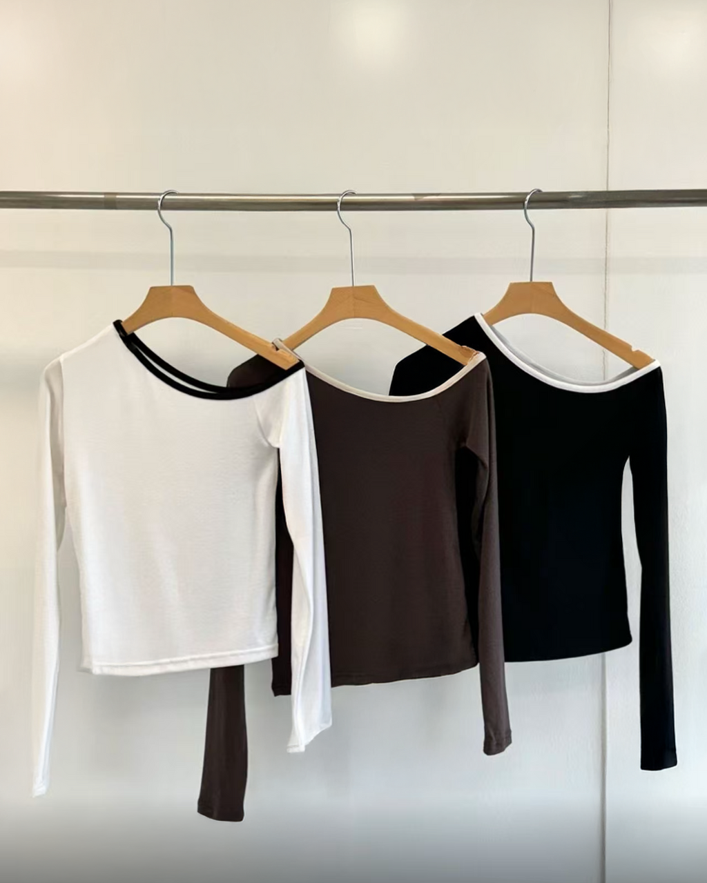 T132 Emilia One Shoulder Top