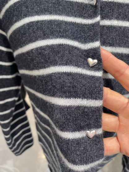 U121 Amour Lines Cardigan