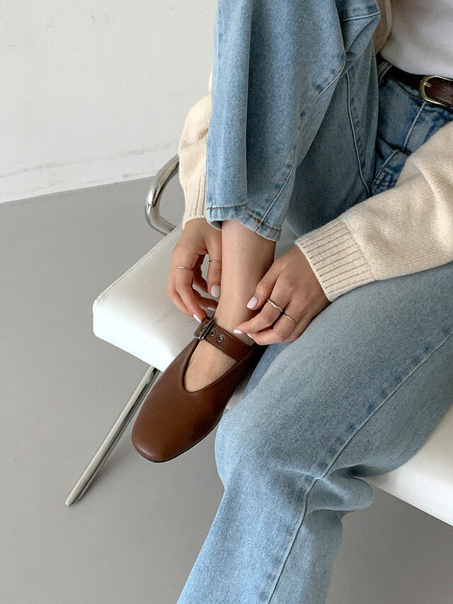 F116 Afternoon Mary Janes