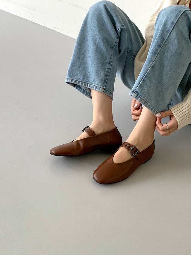 F116 Afternoon Mary Janes