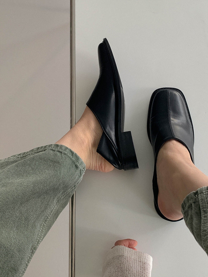 F110 Sleek Slide Loafers
