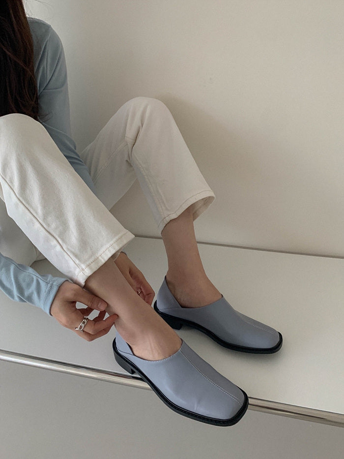 F110 Sleek Slide Loafers