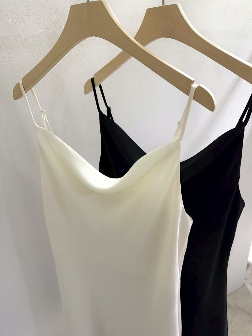 PS116 Nocturne Layer Set neckline detail