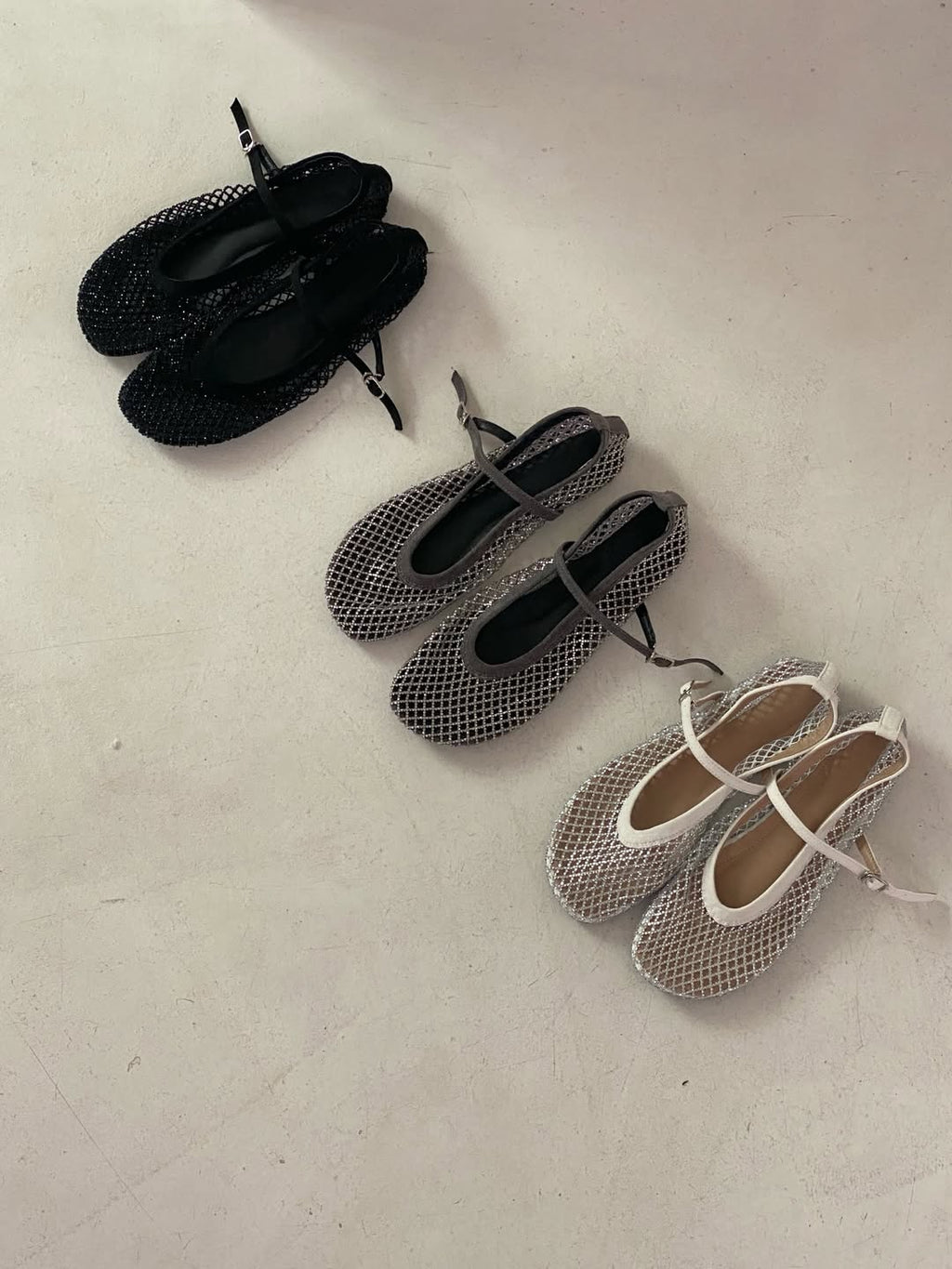 F130 Shining Fishnet Flats