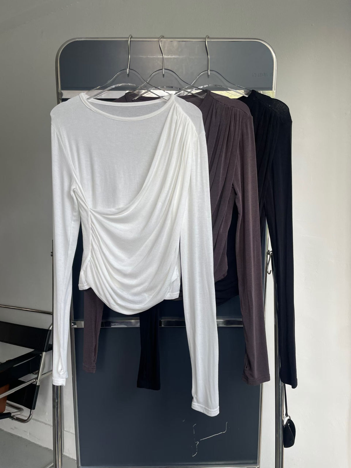 T233 Swayfold Top color lineup full view