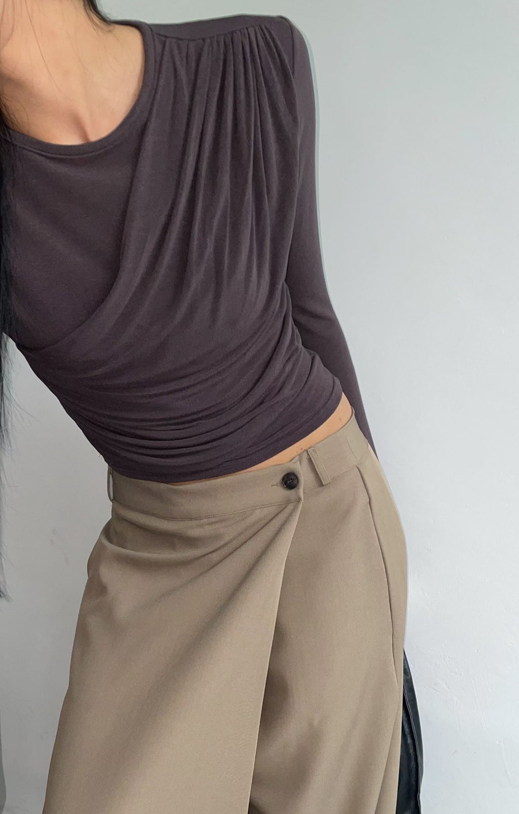 T233 Swayfold Top Brown shoulder drape detail