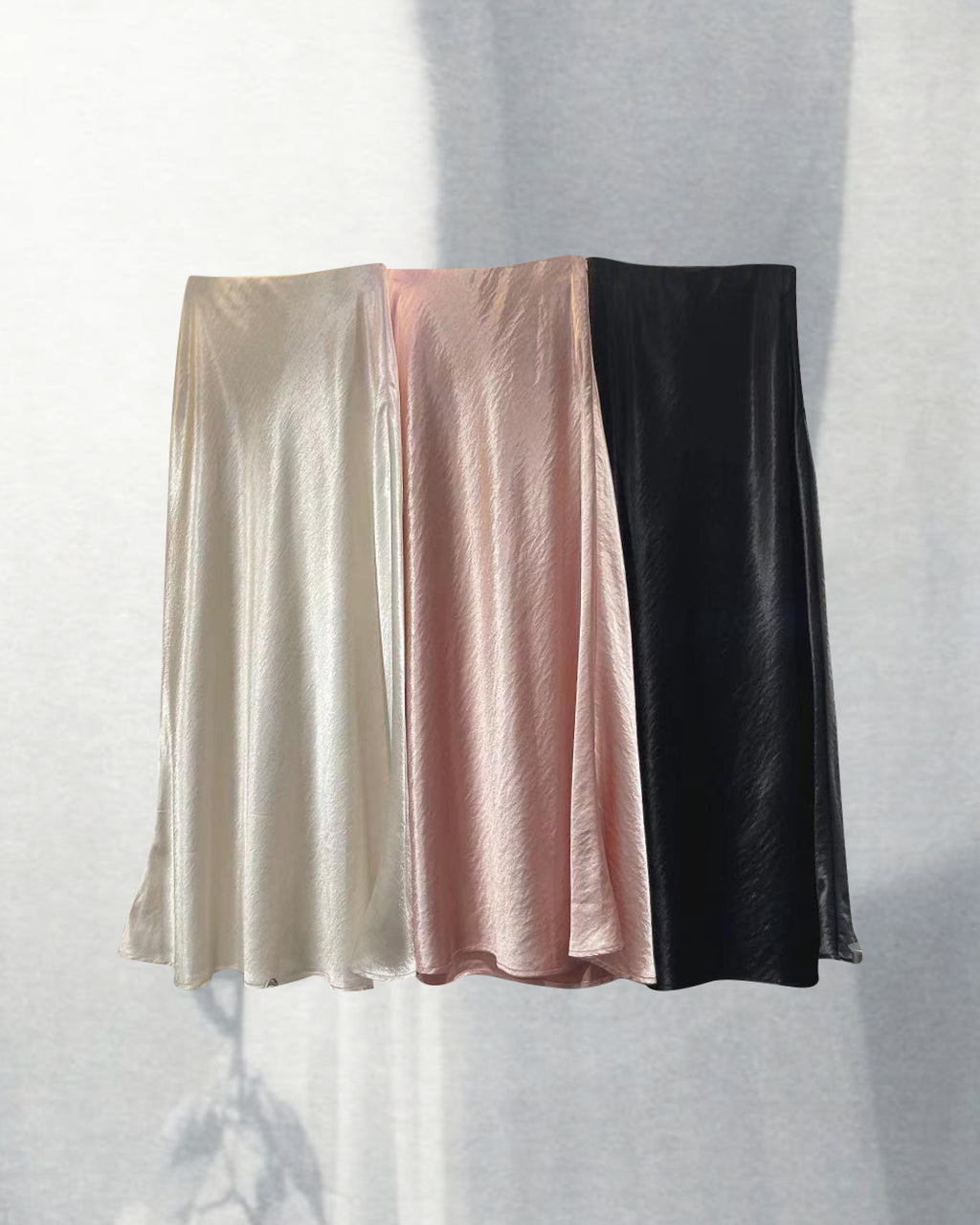 B126 Silky Glow Skirt