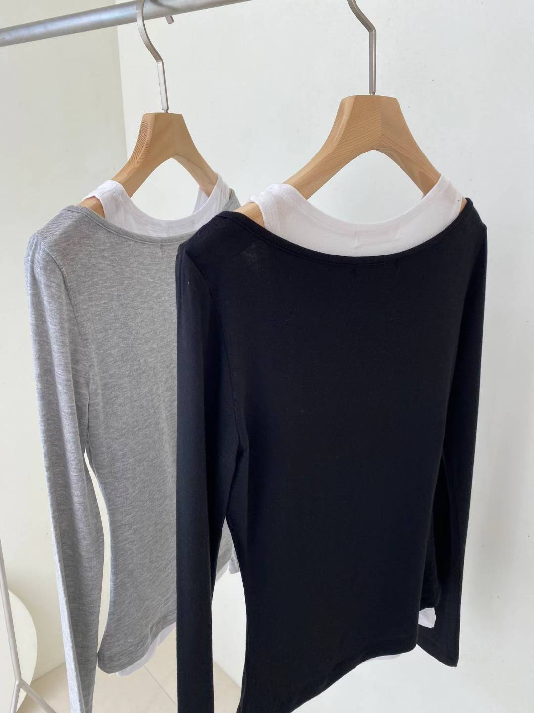 T163 Soft Layer Trick Tee