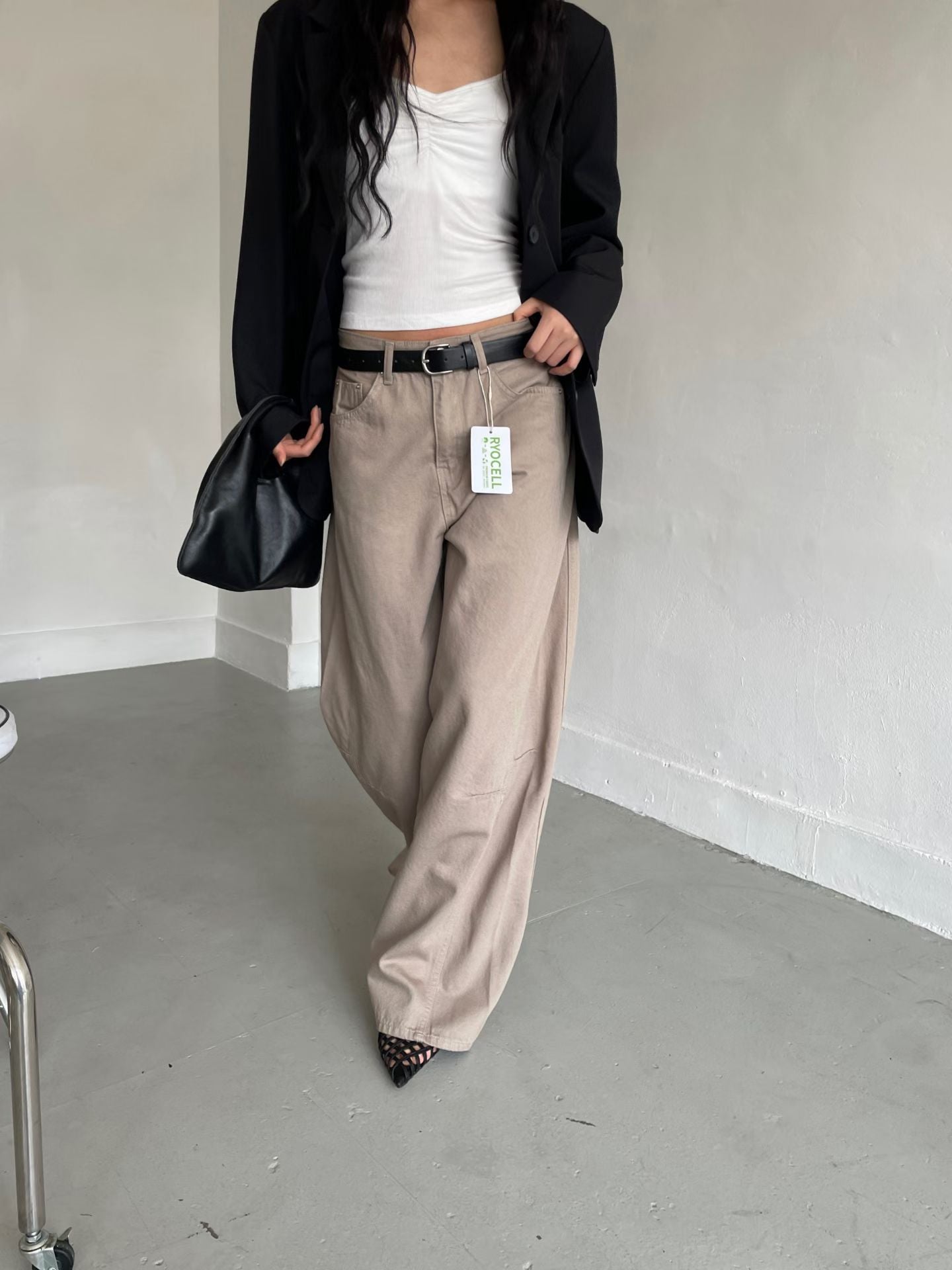 B190 Taupe Barrel Pants