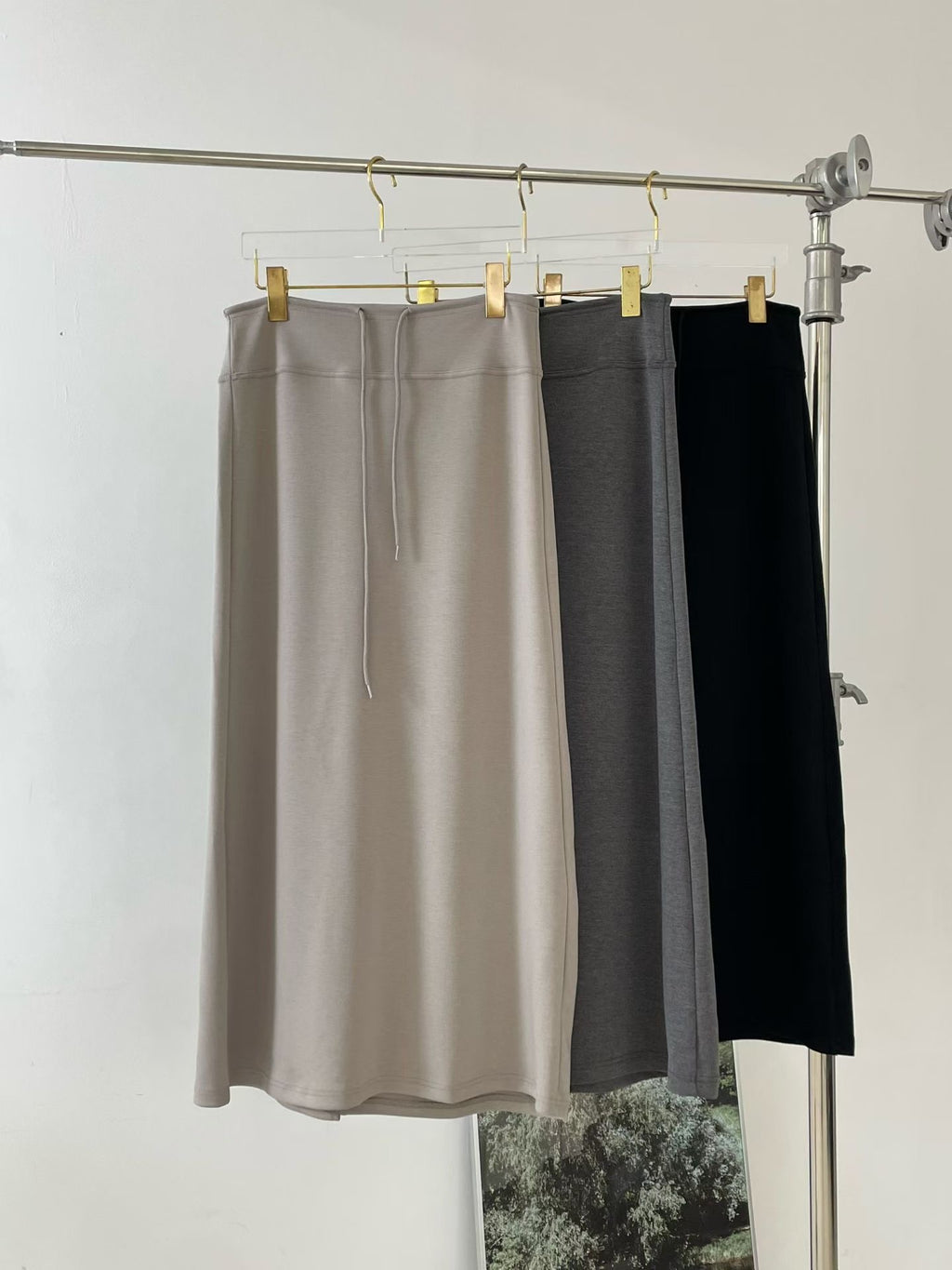 B178 Quiet Flow Skirt