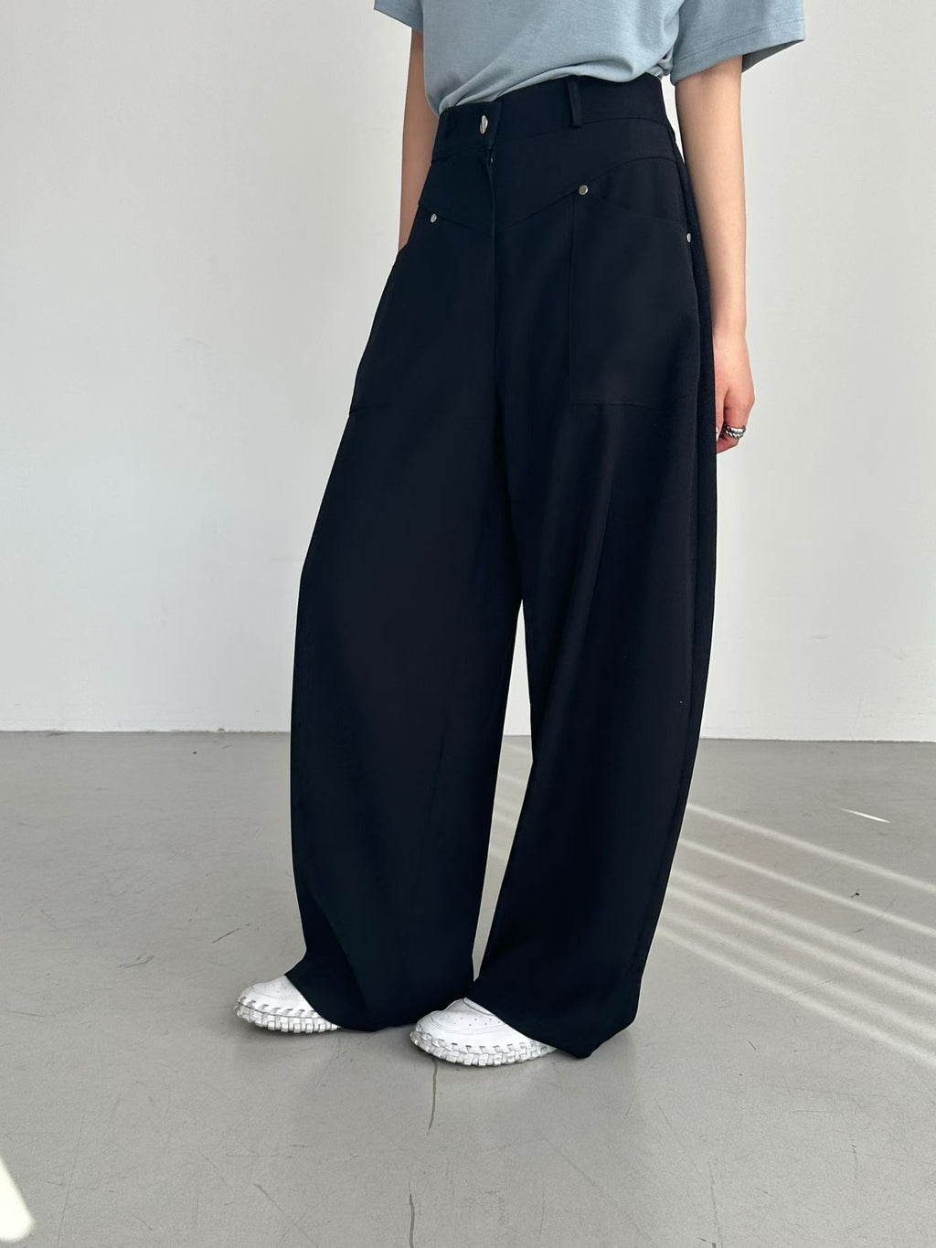 B180 Arc Seam Pants