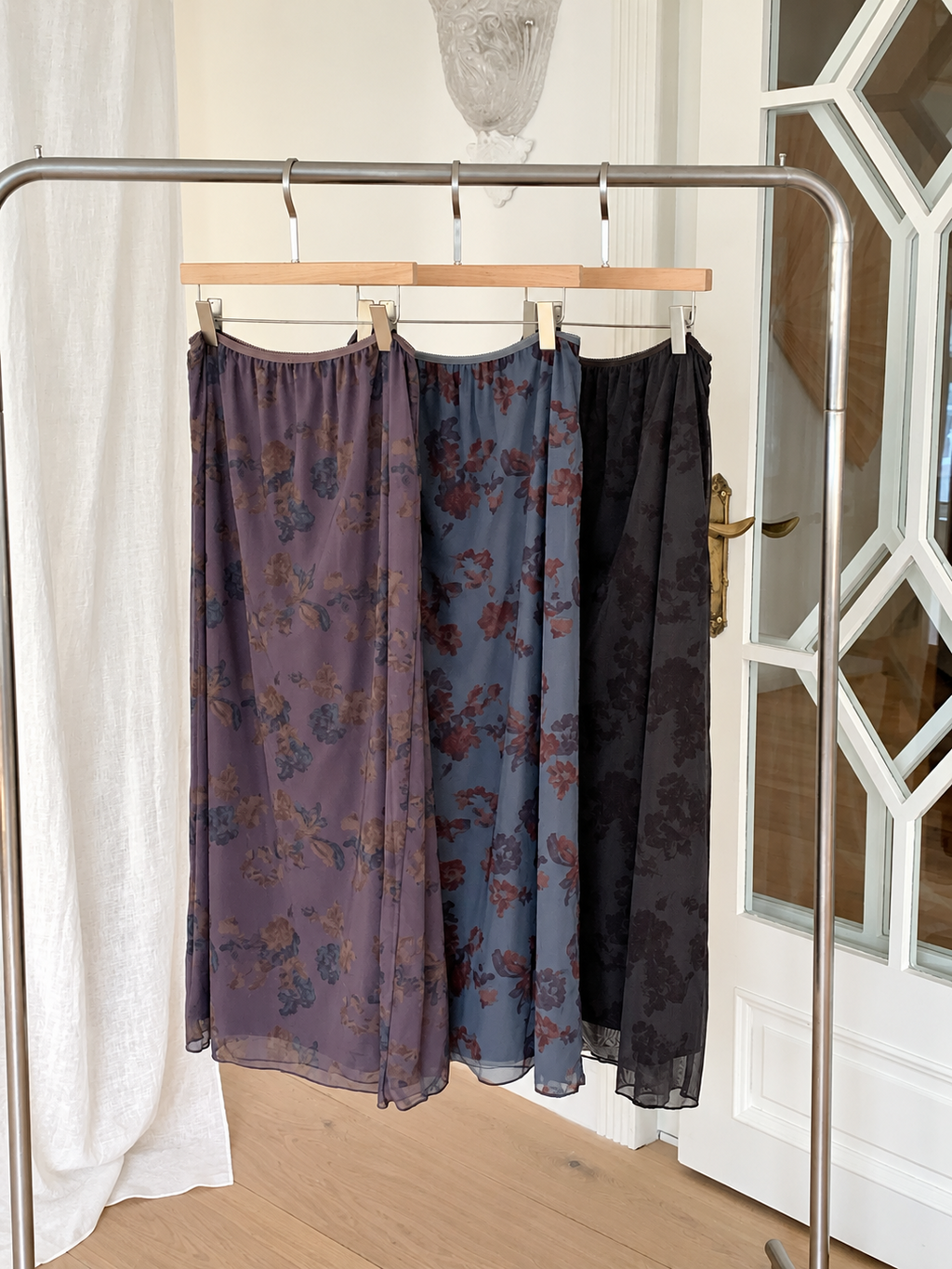 B204 Faded Bloom Skirt - Purple Blue Black