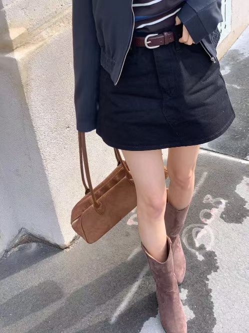 B175 Clean Cut Skort
