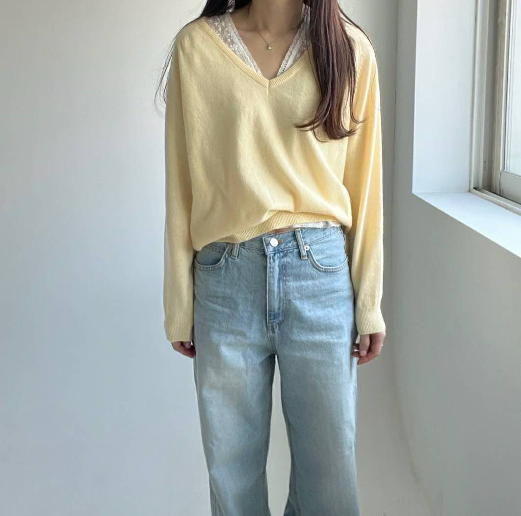 T186 Sunday Light V Knit