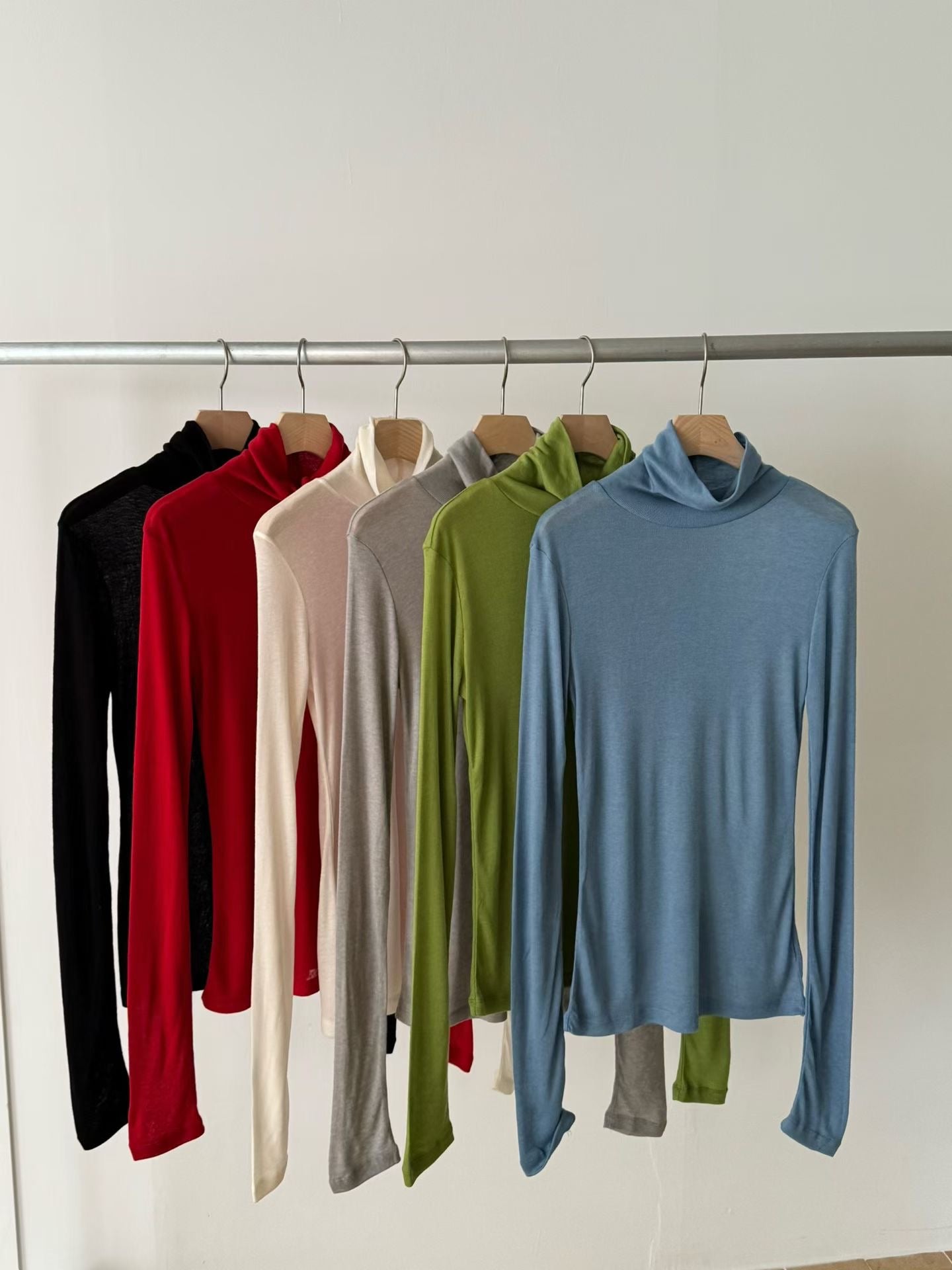 T175 Second Skin Tencel Top