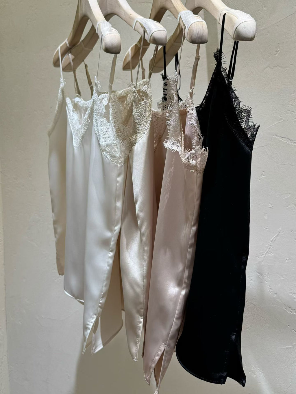 T184 Lumière Lace Cami