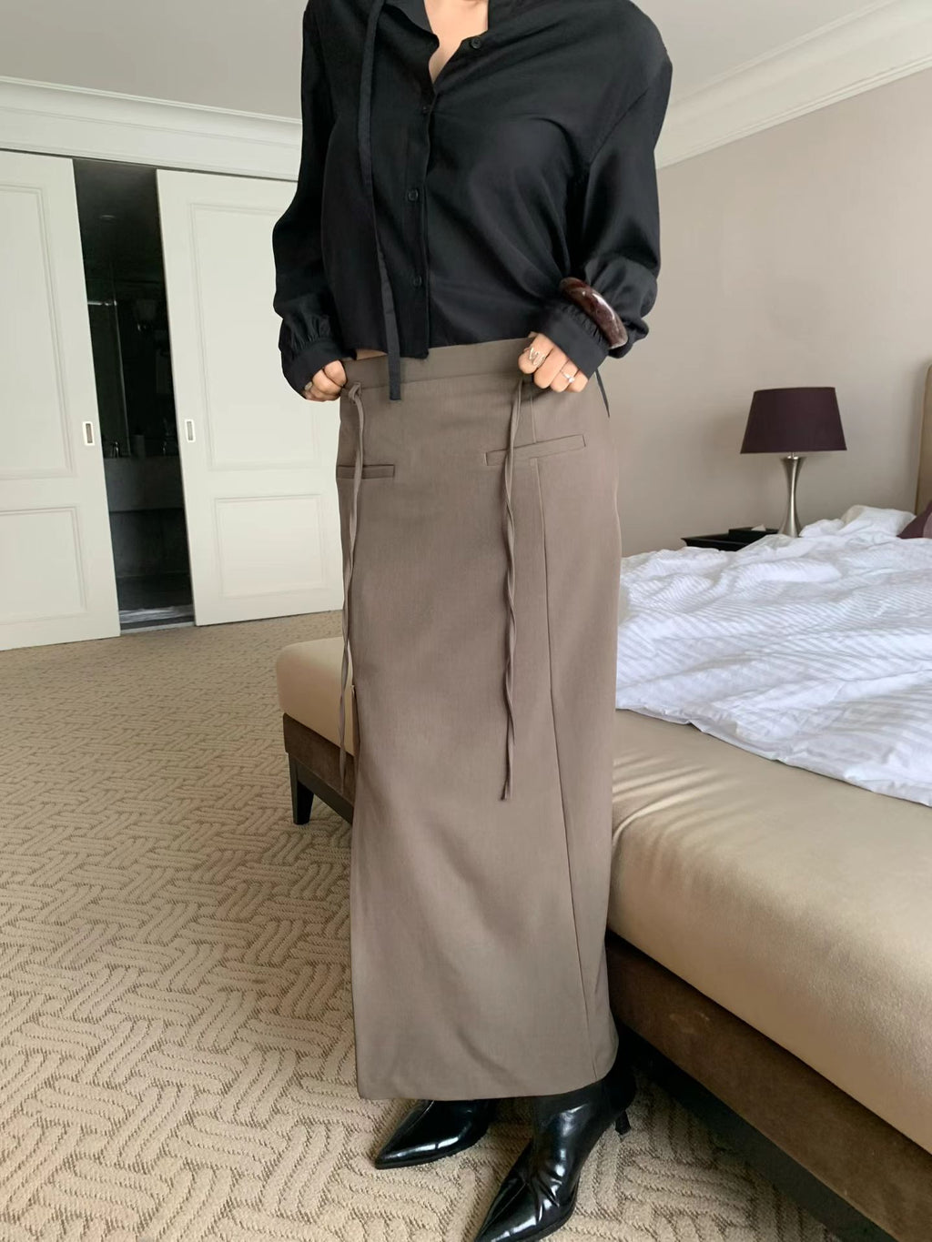 B158 Side Theory Skirt (Display)