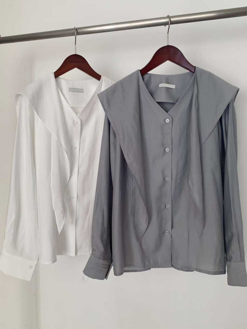 T183 Veil Scarf Blouse