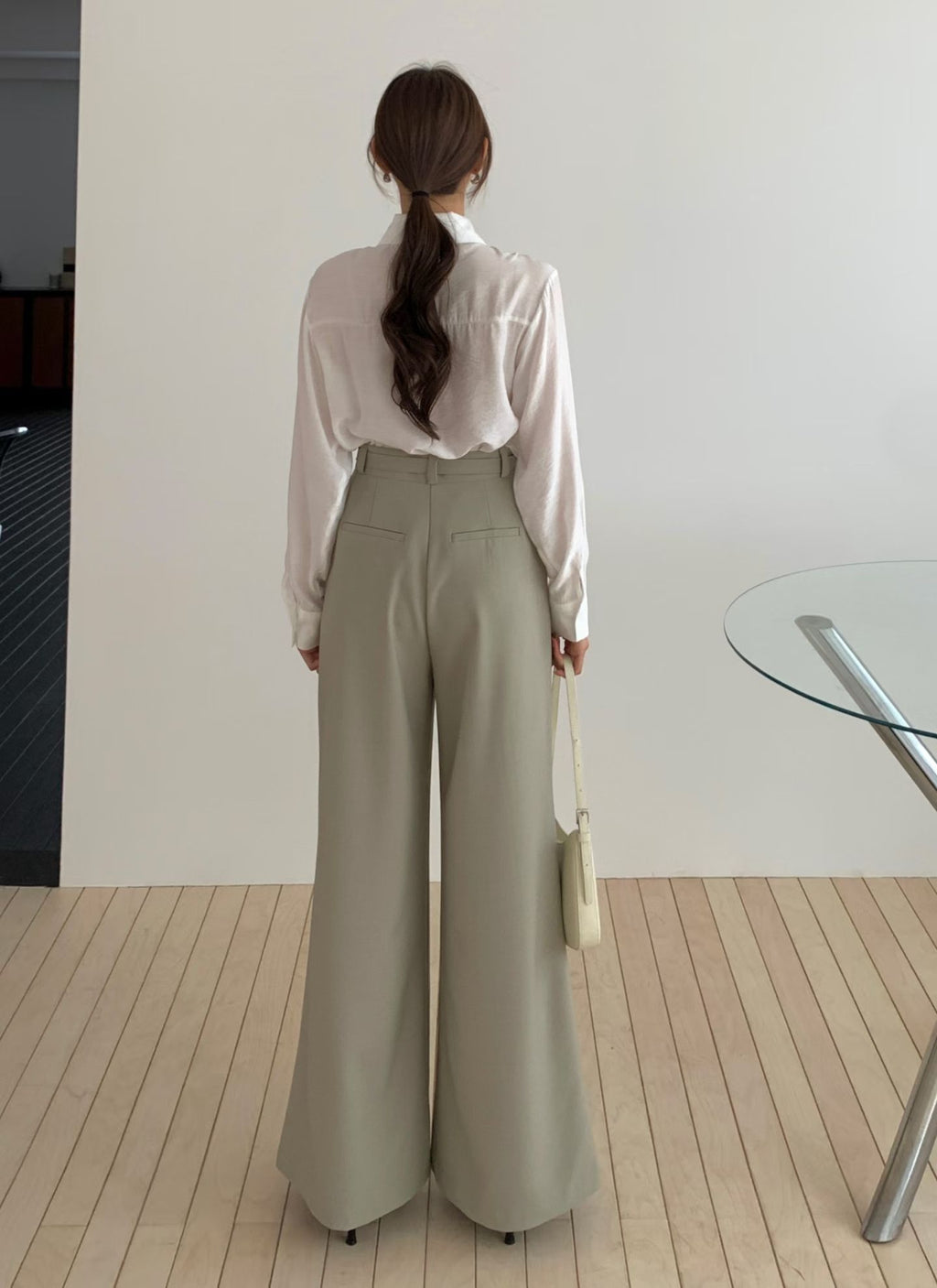 B182 Axis Flow Trousers