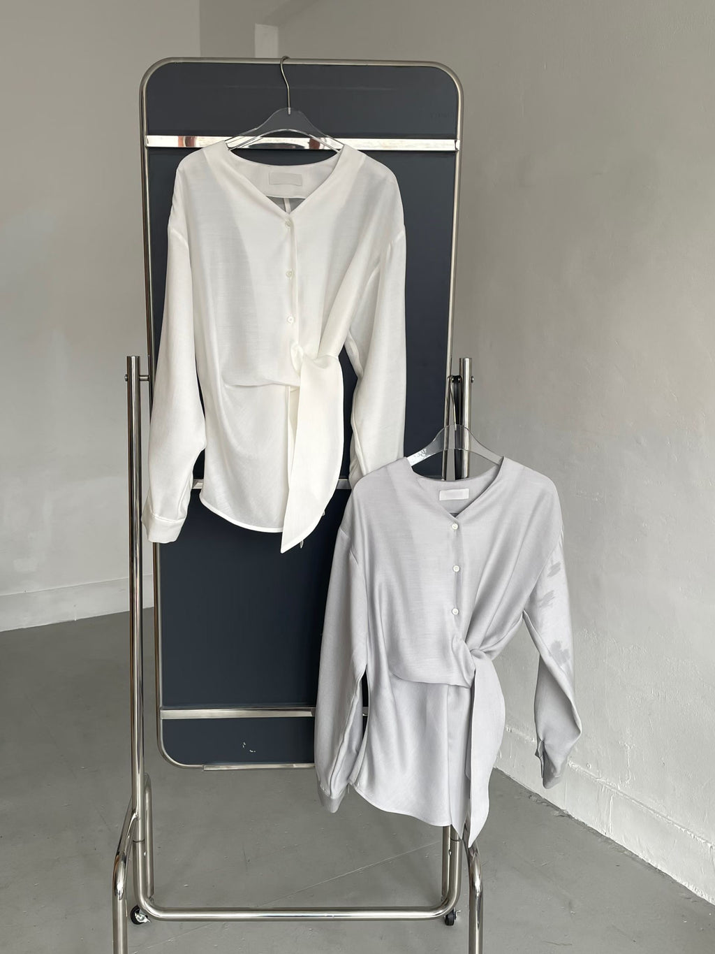 T187 Soft Tie Blouse