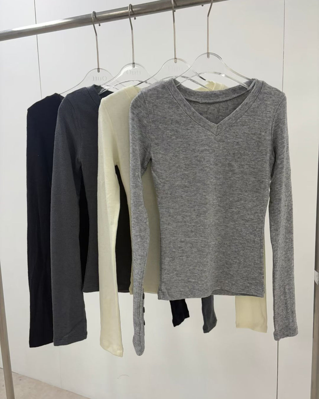 T170 Button Basic Top