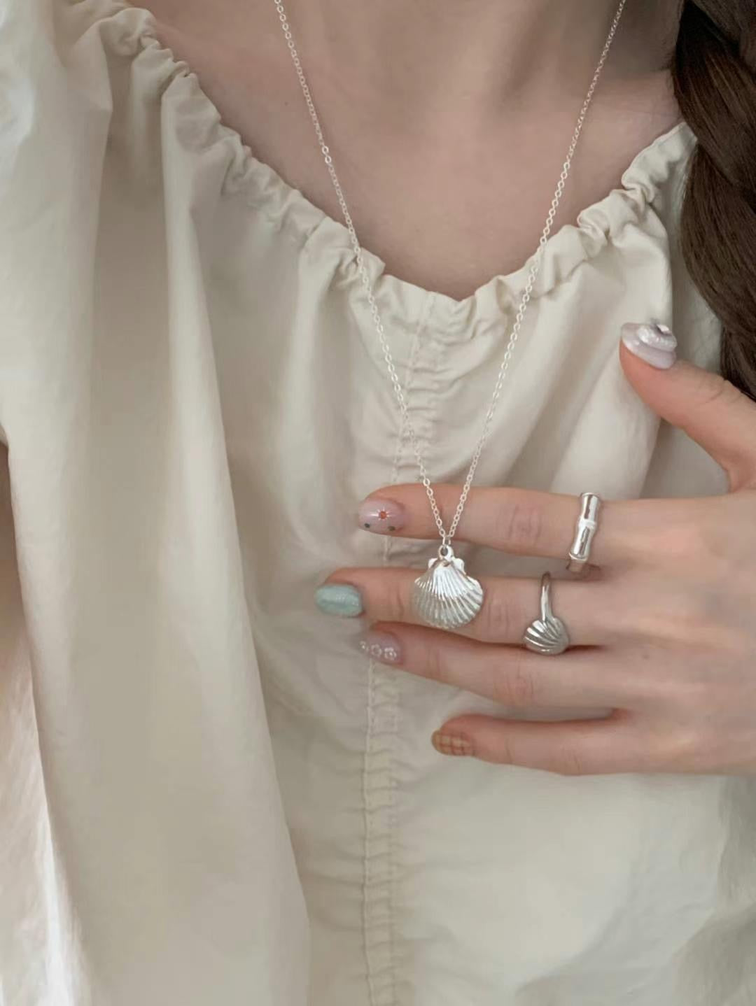 A110 Seaside Shell Necklace