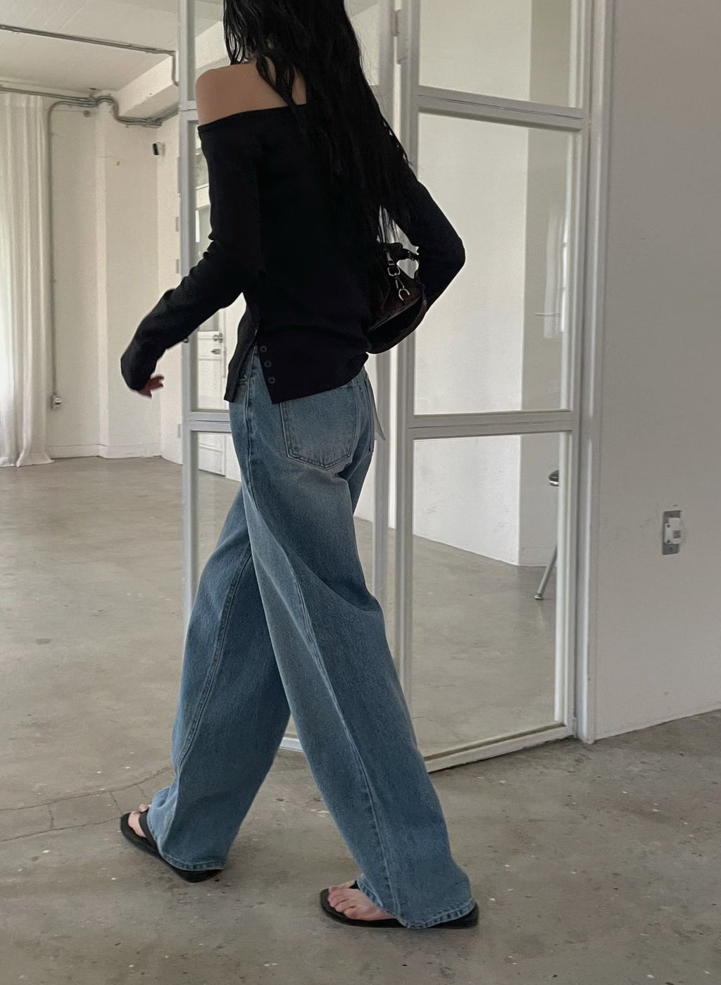 B173 Contour Waist Denim