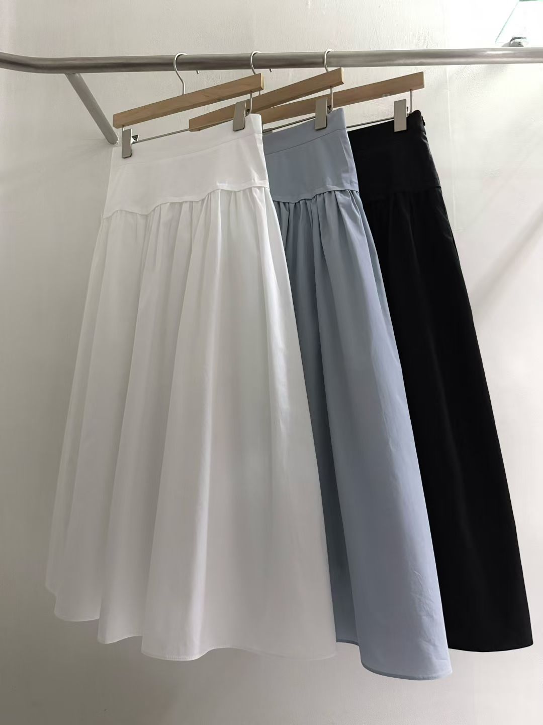 B186 Épure Skirt