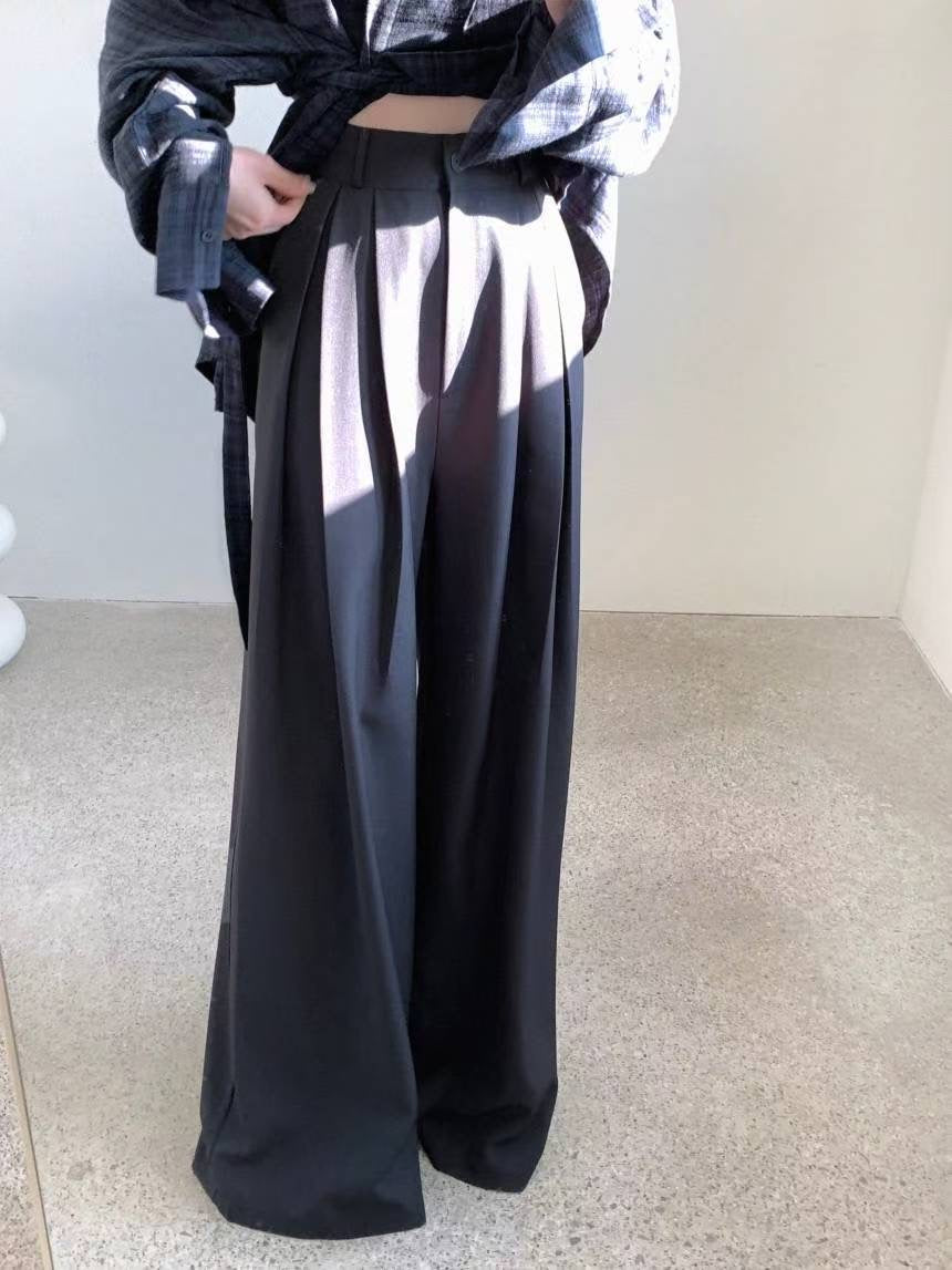 B181 Ease Form Pants