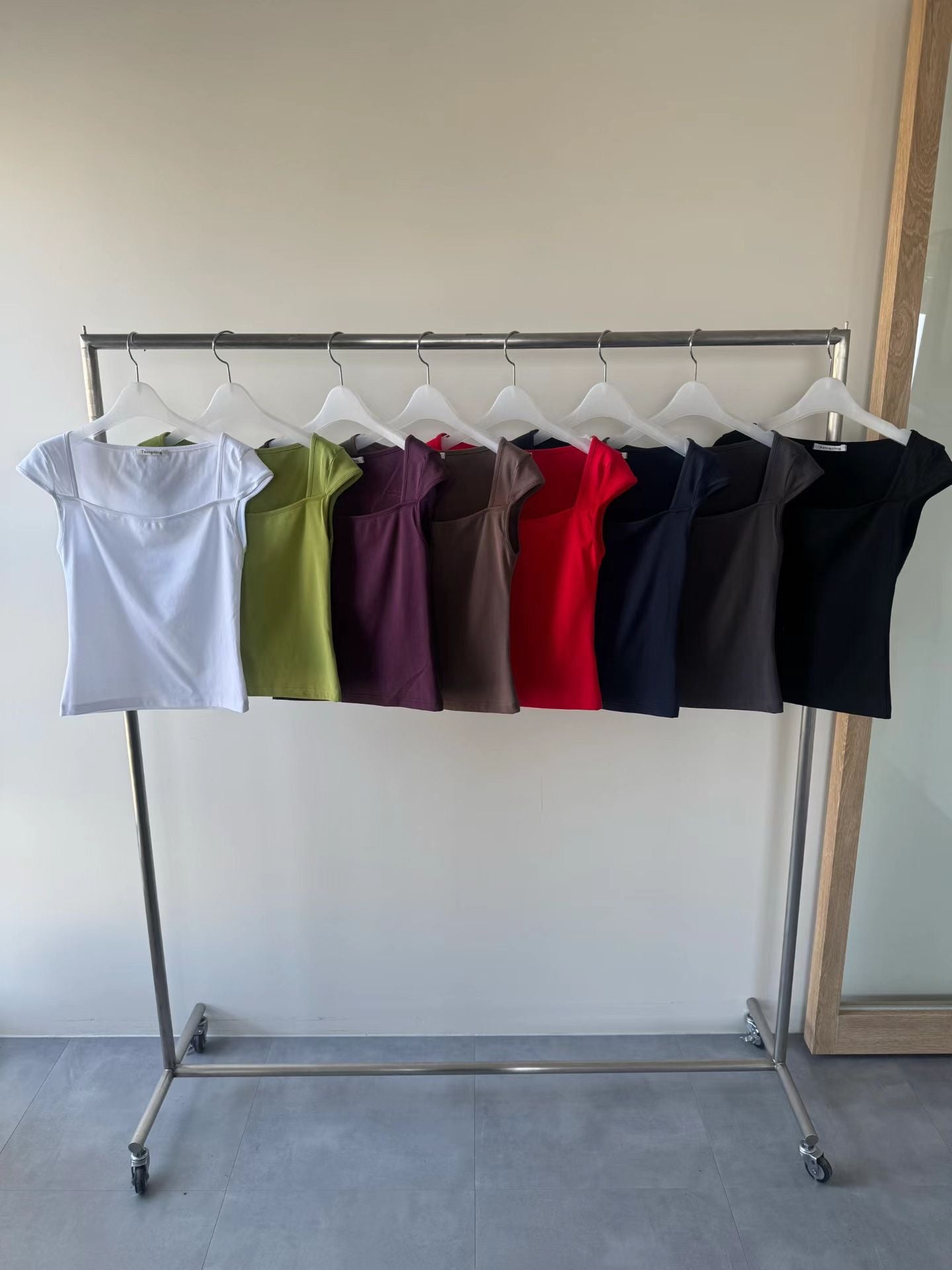 T203 Louvre Square Tee