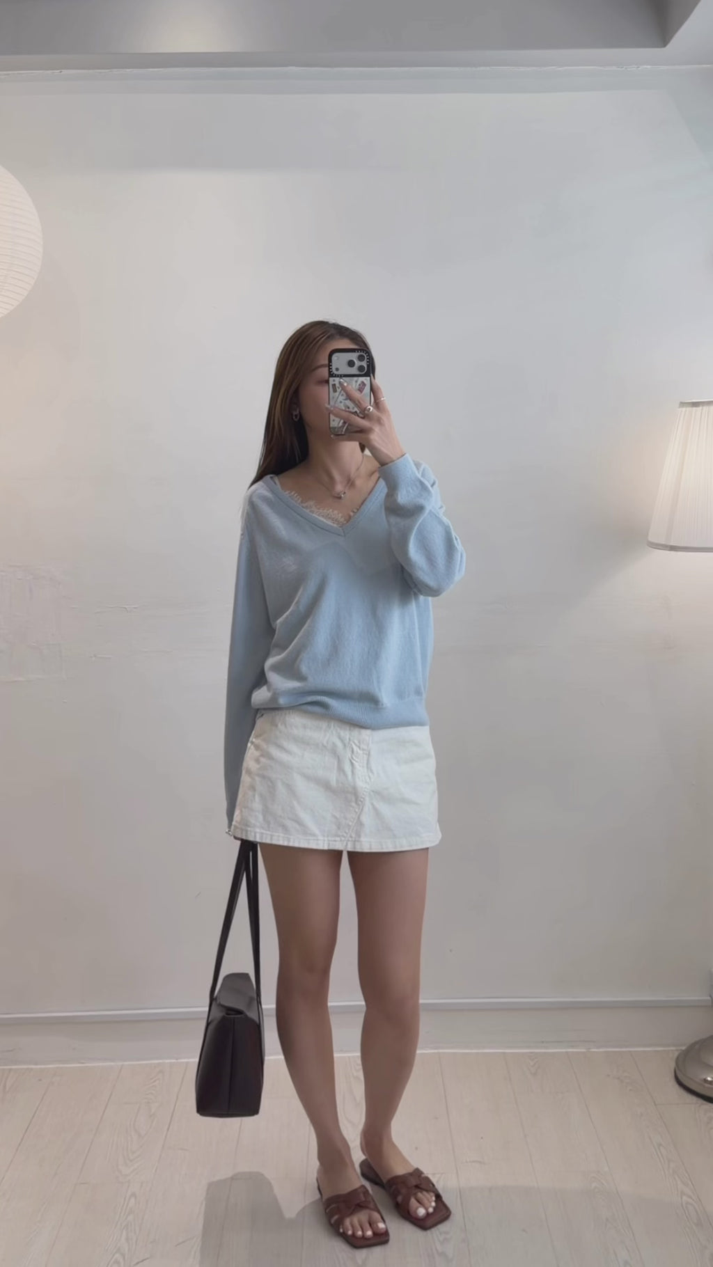 T186 Sunday Light V Knit