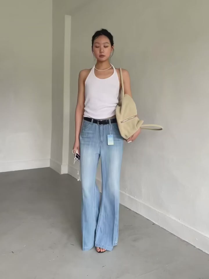 B189 Cool Flare Jeans