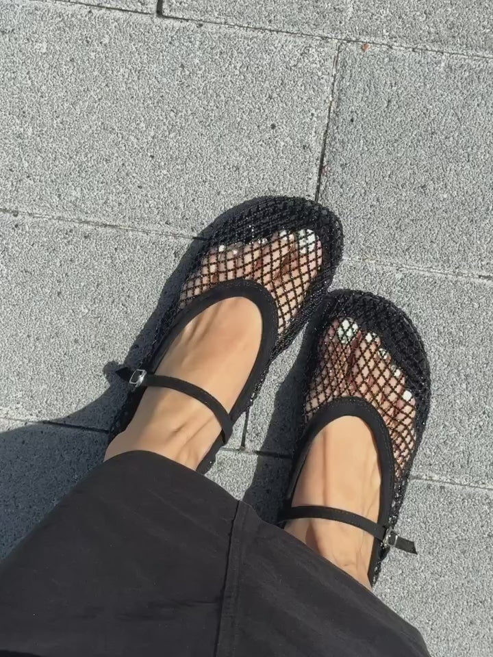 F130 Shining Fishnet Flats