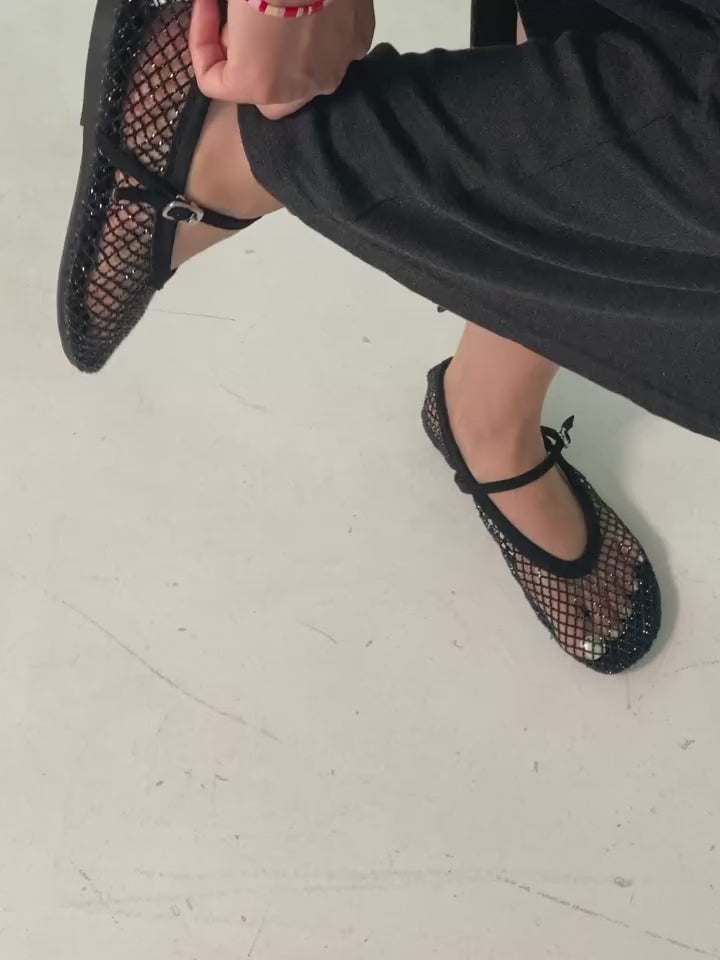 F130 Shining Fishnet Flats
