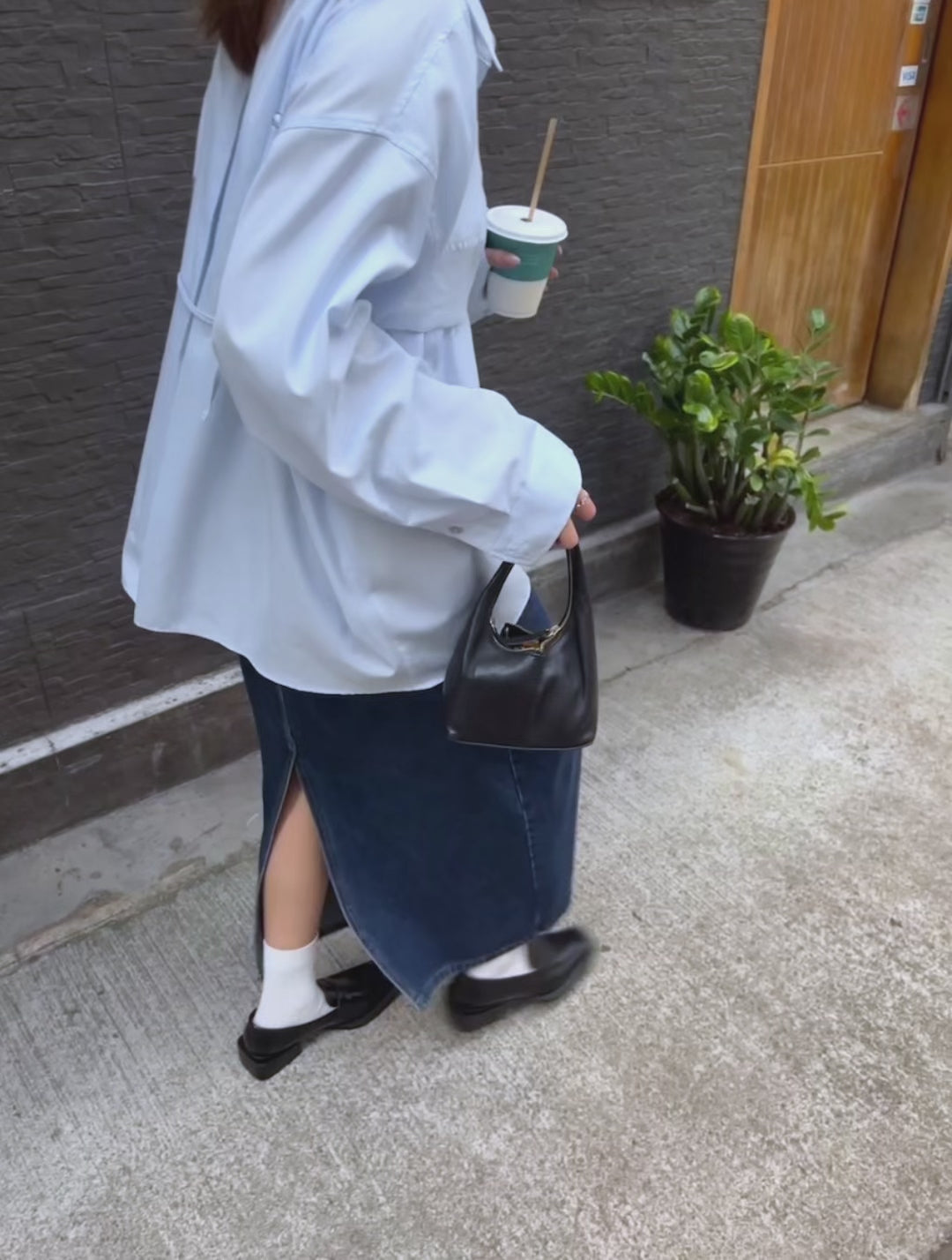 B107 Navy Double Slit Hem Denim Skirt (Display)