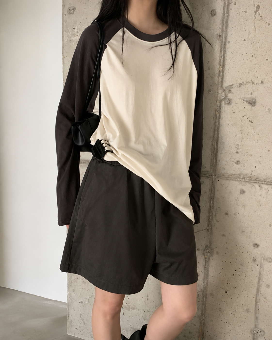 T223 Vintage Raglan Tee - White styled